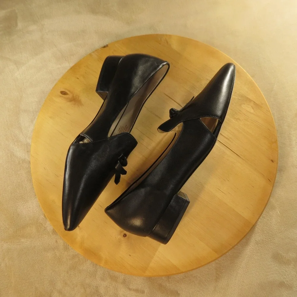 Cole Haan Grand Ambition Loafers Womens 8.5 Black Leather Bow Pointed Toe Flat